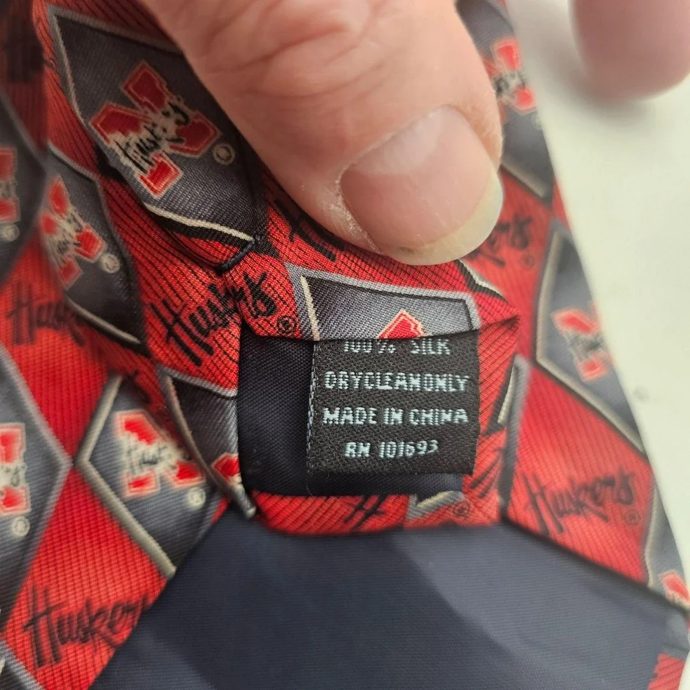 Nebraska Cornhuskers Neck Tie Mens One Size Red NCAA Football Silk Eagle